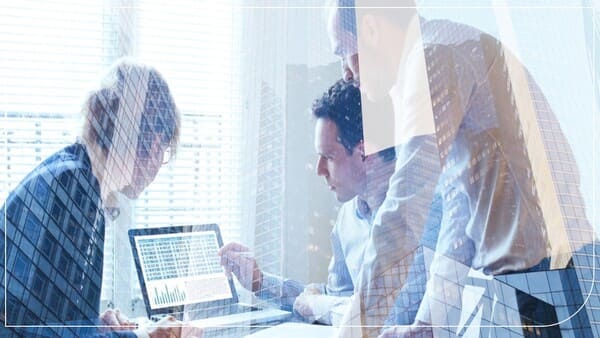 5 estratégias que vão ajudar médias empresas a vender em um cenário de desaceleração econômica